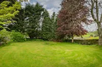 lake district - hot tub, pet friendly, enclosed garden Hotel a Strickland Ketel