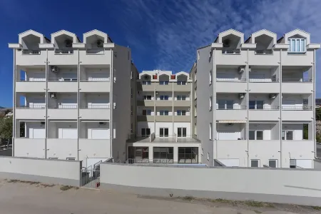 Studio beach apartment Green Velvet Отели рядом с достопримечательностью «Surf beach WON»