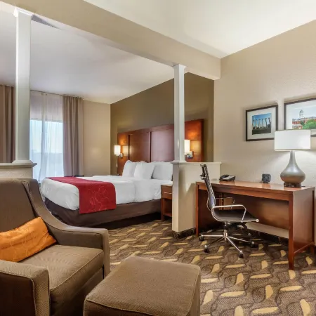 Comfort Suites