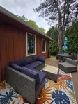 Renovated Coastal Farmhouse Near Beaches
