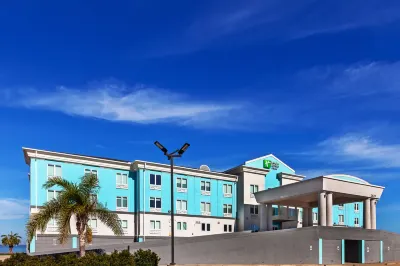 Holiday Inn Express & Suites PORT LAVACA by IHG Hotels in 