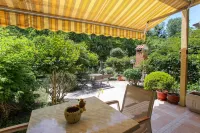 Summer Villa Close to the Coast with Private Gym and Parking