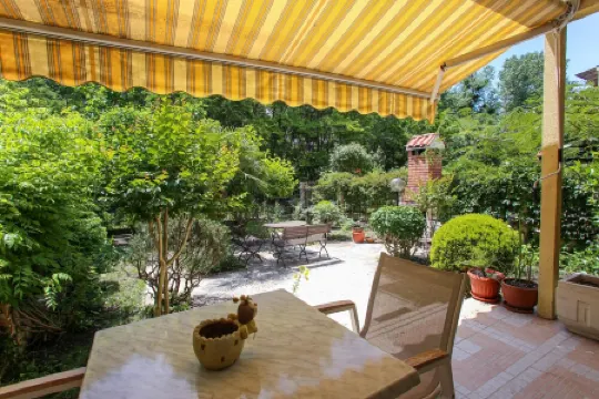 Summer Villa Close to the Coast with Private Gym and Parking