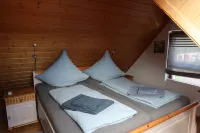 Kleine Gemütliche Dachgeschosswohnung Bino