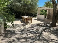 Splendid Villa in the height of Nimes with Swimming pool