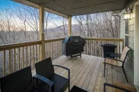 Location! Charming mountain retreat at 4000' elevation with stunning views.