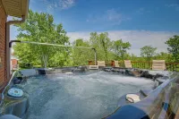 Home w/ Hot Tub + Deck ~ 3 Mi to Ark Encounter! - 3-Star