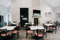 Hawthorn Suites by Wyndham Tinton Falls - breakfast