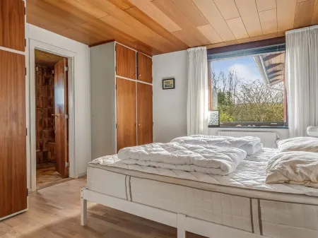 "Natalija" - 700m from the sea Отели в г. Albaek