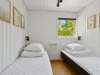"Conradine" - 600m from the sea
