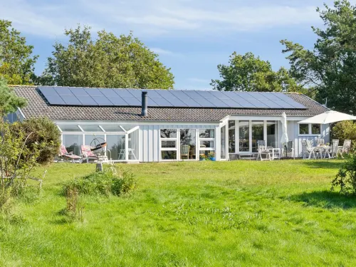 "Joella" - 75m from the sea