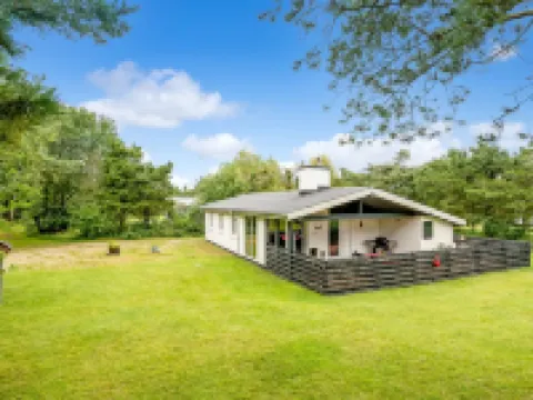 "Pia" - 250m to the Fjord