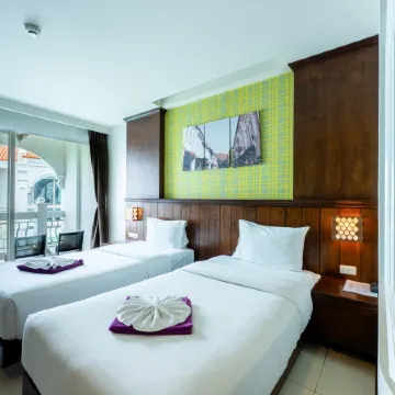 Supicha Pool Access Hotel Отели рядом с достопримечательностью «Пирс Лаем Хин»