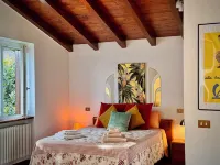 J&J House Como Bellagio Holiday Home with Pool in the Larian Triangle
