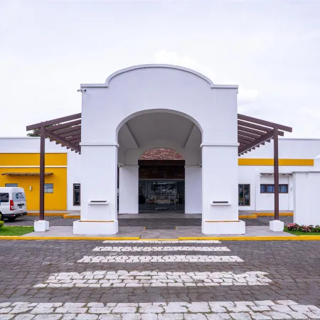 Best Western Las Mercedes Airport