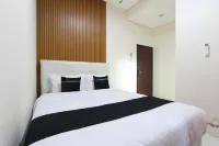 Collection O Solo near Universitas Muhammadiyah Surakarta formerly Kedaton Home