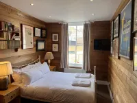 The Royal Harbour Hotel Hotels near Defence of the Nation Museum and Education Centre