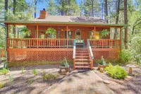 Relax Fireside + Play Games! Hikers Haven in Pine - balcony