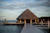 The Placencia Belize Resort Hotel di 