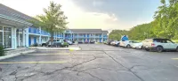 Fontana Village Inn - Parkplatz