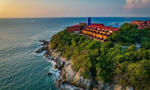Las Brisas Huatulco – All Inclusive