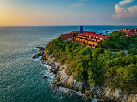 Las Brisas Huatulco – All Inclusive