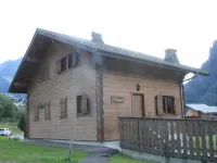 Chalet in La Bechigne with Valley Views