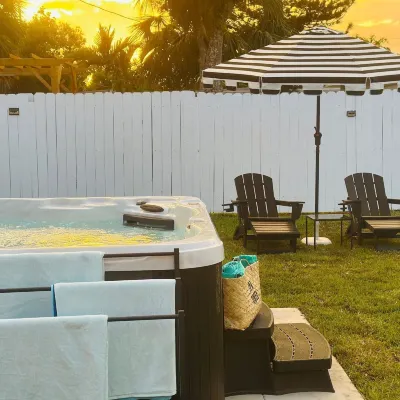 Wilton Manors Guesthouse Hotels near Osswald Park