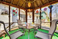 Athens Vacation Rental - 6 Mi to Ohio University! - parking