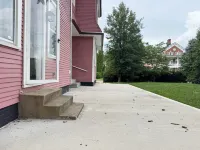 Spacious and Modern Apt in Downtown Evansville in a Historic Victorian Home