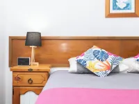 Poinciana Cottages Hoteles en Burnt Pine
