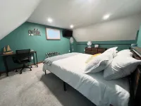 Lakeside Retreat at the Boat launch!! 하비스 레이크 호텔