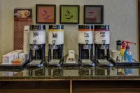 Hampton Inn & Suites Clermont - breakfast