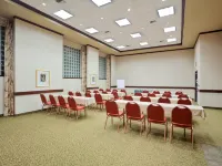 هوليداي إن إكسبرس هوتل آند سويتس بورت لاند انر وس داون تاونا باي آيتش جي Hotels near بروفيدنس بارك