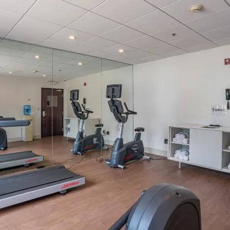Holiday Inn Express & Suites SWANSEA by IHG