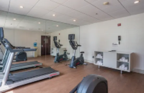 Holiday Inn Express & Suites SWANSEA by IHG