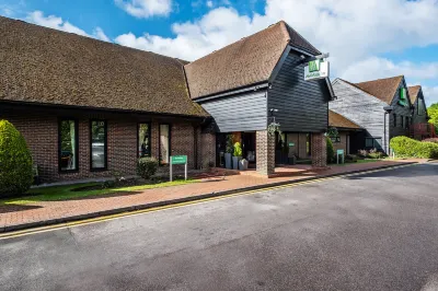 Holiday Inn Maidstone - Sevenoaks Hotels near Hildenborough Gospel Hall