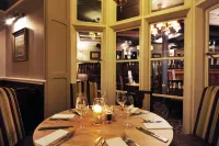 Royal George Hotel by Greene King Inns - Desayuno