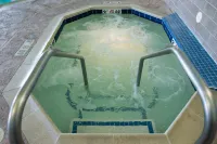Holiday Inn Express & Suites ALBERT LEA - I-35 by IHG - Hot Tub