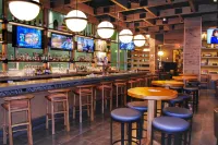 DoubleTree by Hilton Reading - bar