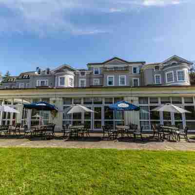 DoubleTree by Hilton Cheltenham-Cotswolds Hotel Exterior