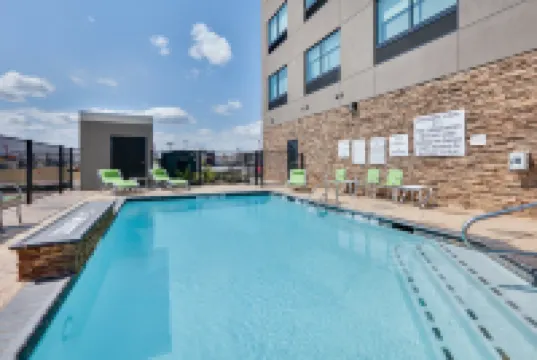 Holiday Inn Express & Suites FORT WORTH NORTH - NORTHLAKE by IHG