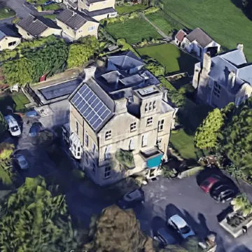 Wentworth House - Free Parking