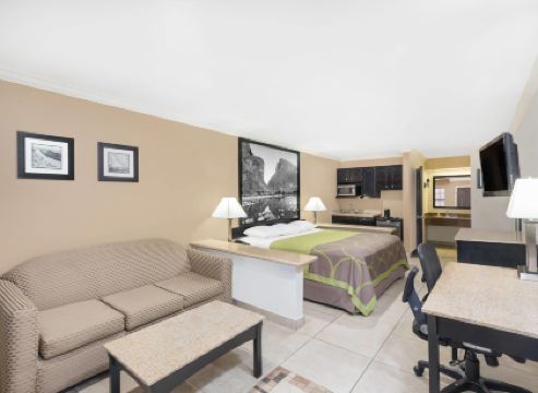 Super 8 by Wyndham McAllen/Downtown/La Plaza Mall