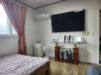 Anmyeondo Noeul Shimteo Pension Hotels near Kkotji Beach