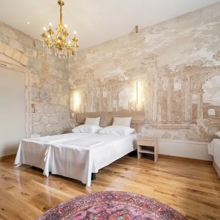 Tifani Luxury Rooms 3