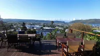 Guinea Fowl Lodge - Lagoon & Heads View B&B, Central Knysna - Mountain view