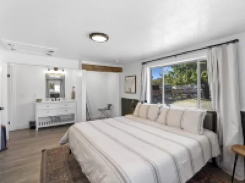 快樂小徑民宿 特洛匹克酒店