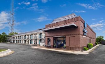 Winston Salem Inn and Suites