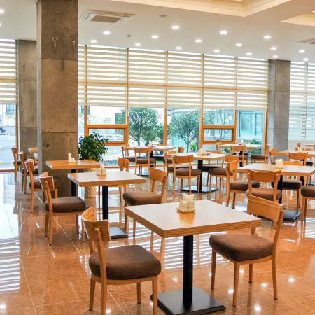 Jeju Noblesse Hotel Отели рядом с Аэропорт Чеджу